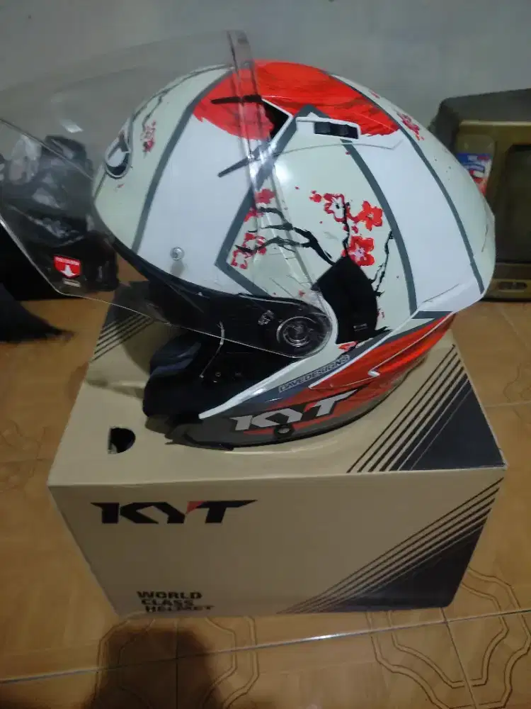 Helm KYT NFJ SAKURA