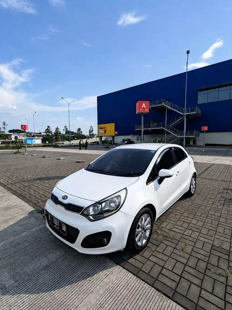 Kia Rio 2012 Bensin