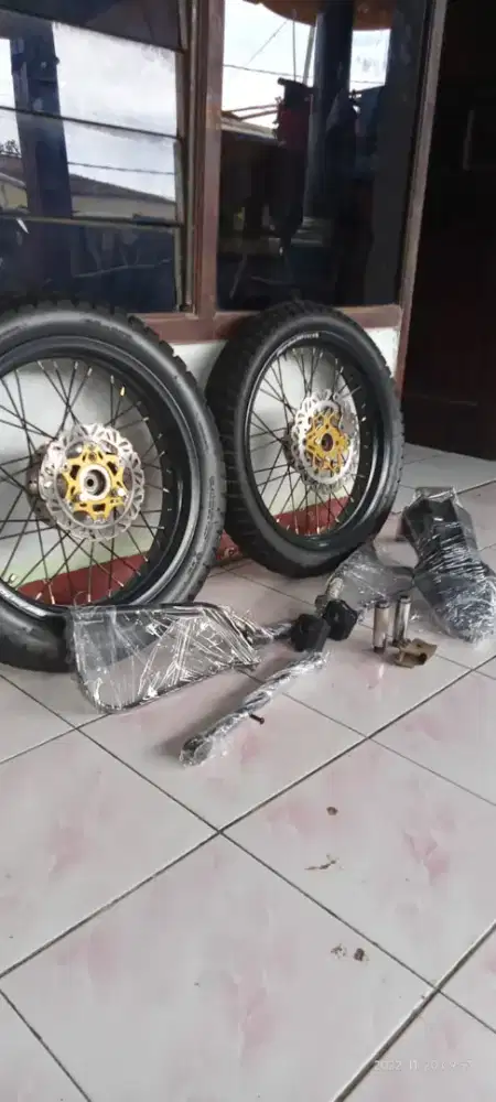 Aksesoris motor FU modif trail (PAKET SASUMO)