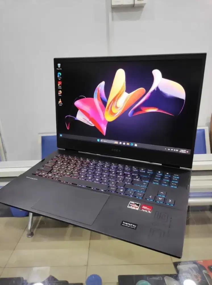 LAPTOP GAMING HP OMEN 16 - RYZEN 9-5900HX RADEON RX6600