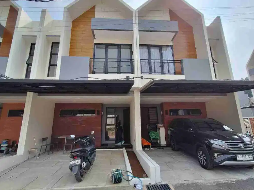 JUAL RUMAH 2 LANTAI BARU 3 KT 2 KM CIATER SERPONG
