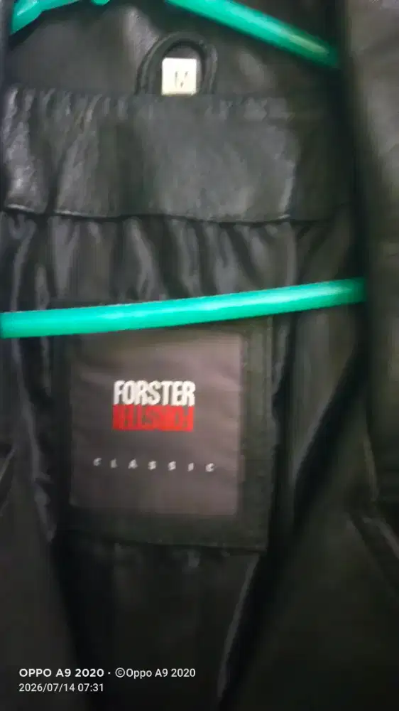 Jaket Kulit model Jubah FORSTER