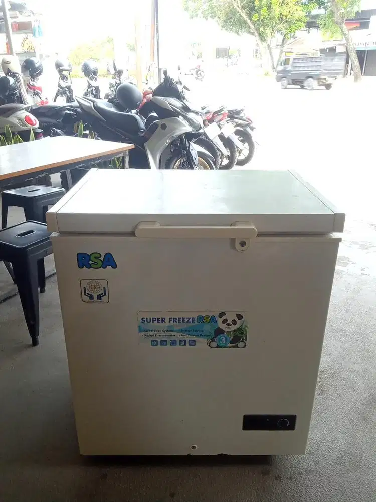 Freezer 150 L, bisa nego
