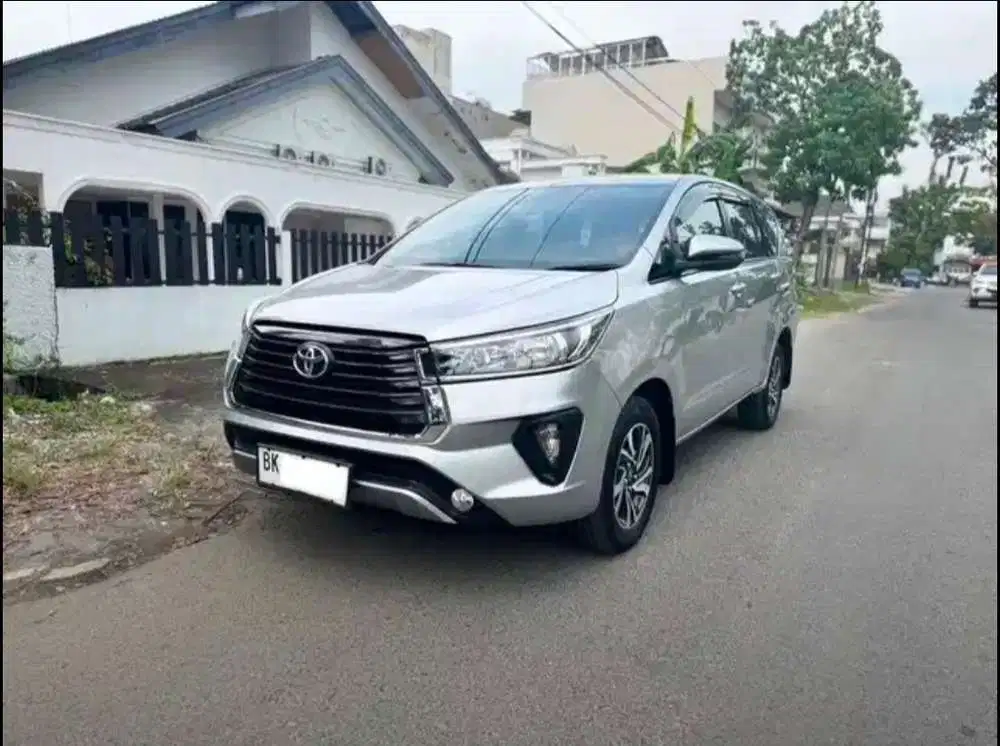 Innova G 2023 Diesel Matic odo 20rban