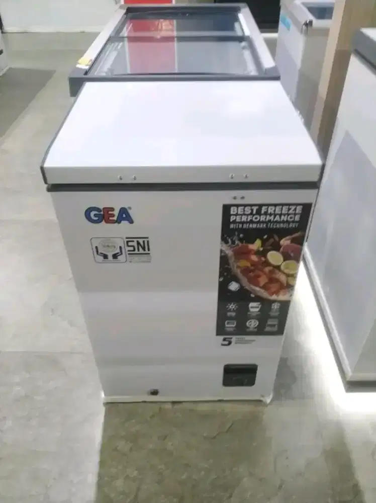 FREEZER GEA 102LITER NOMINUS
