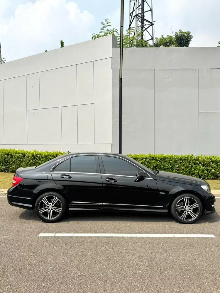 RARE ITEM! Mercedes Benz C200 Edition C CGI A/T 2014