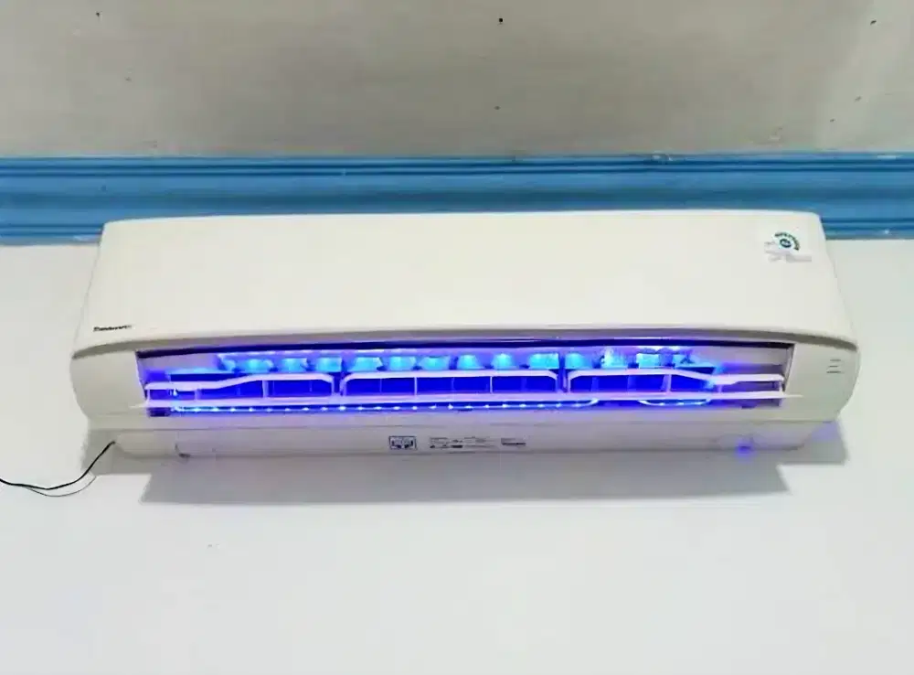 Kipas Ac minimalis tahan lama.