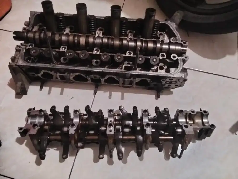 Head dan piston Civic Ferio 97