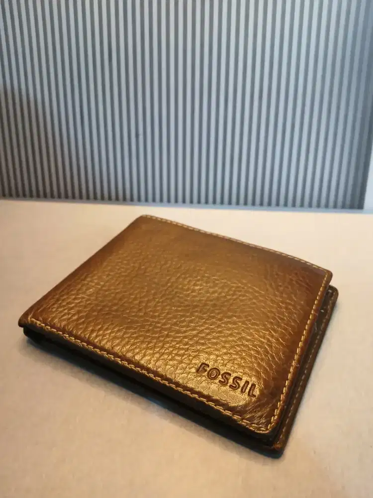 Fossil wallet leather original