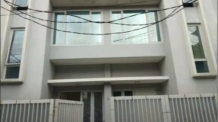 Kost ekslusif di daerah Tebet (Casa Benita)