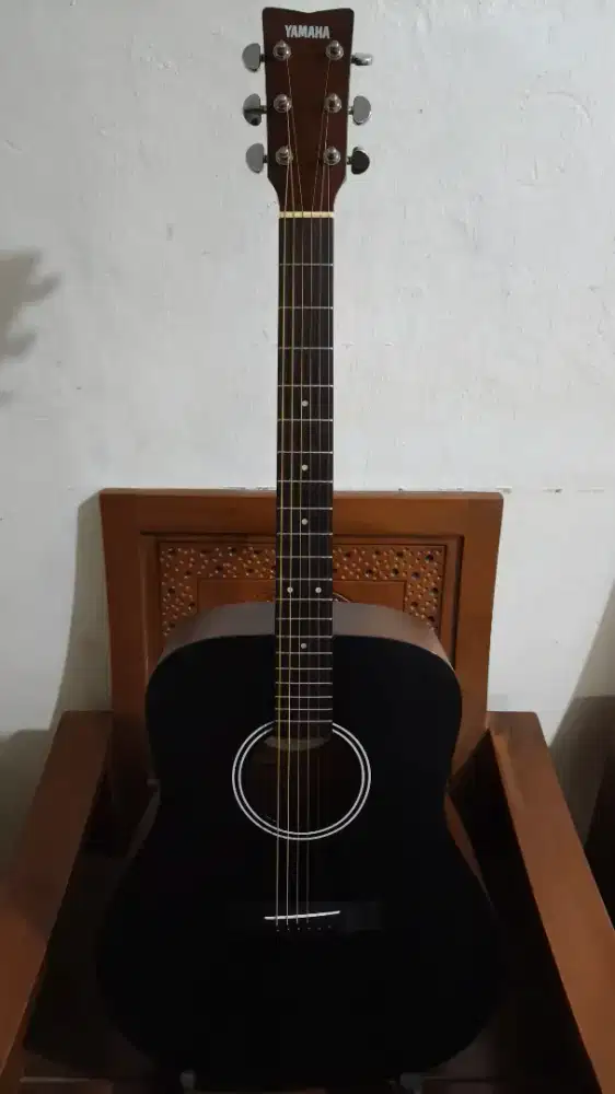 Gitar akustik yamaha f400 ori like new