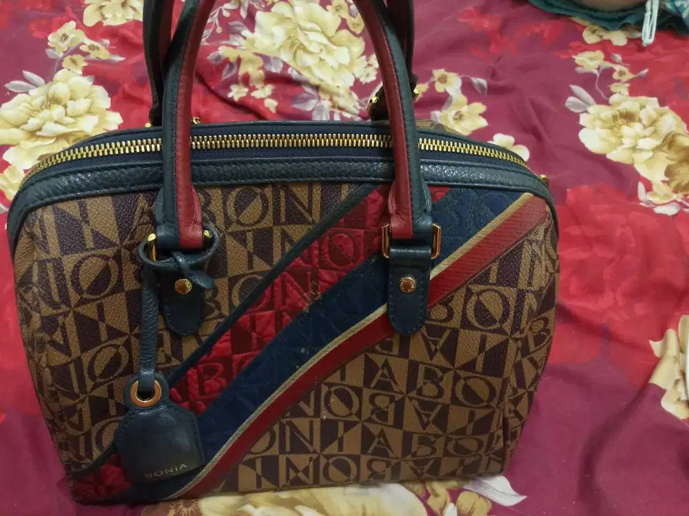 Tas Bonia second ori