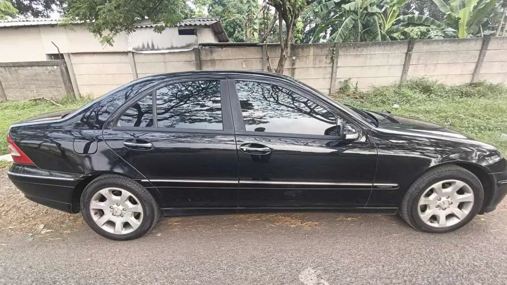 Mercedes-Benz C240 2007 Bensin