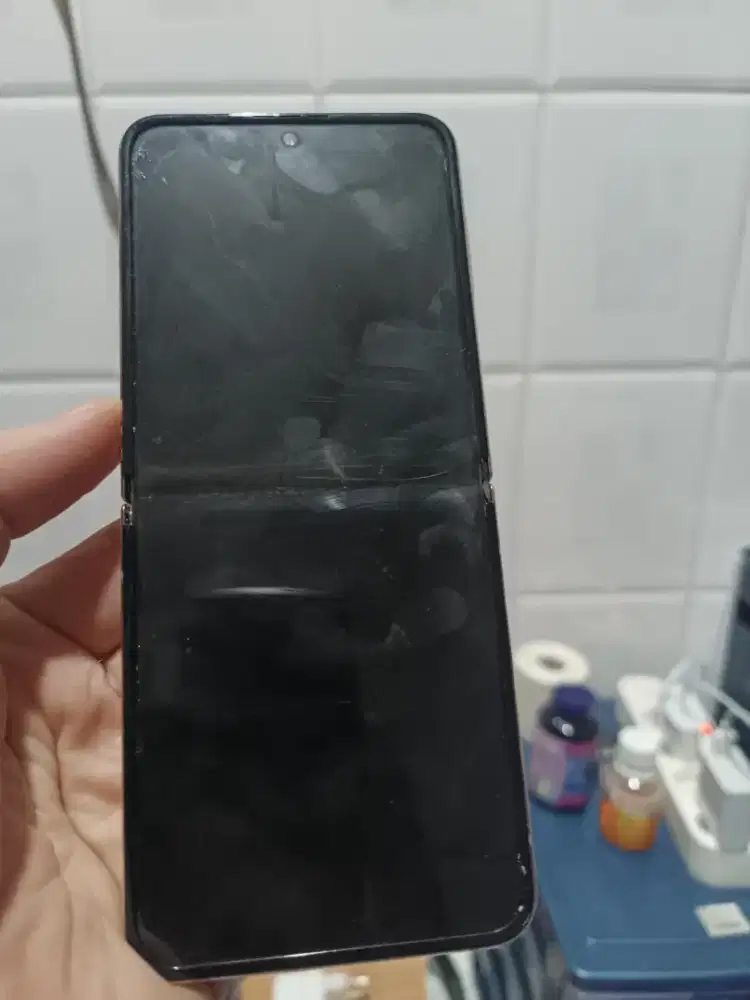 Samsung Z Flip 4 ex resmi Sein batangan mulus gembling aja