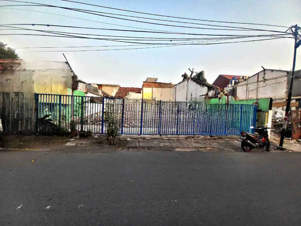 TANAH BANGKA KEMANG  JAKARTA SELATAN