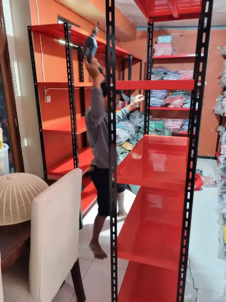Rak besi siku lubang ful besi