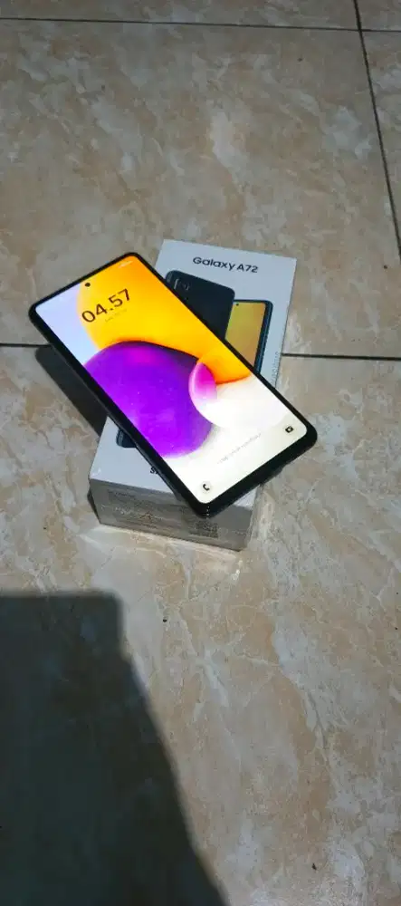 SAMSUNG A72 8/256