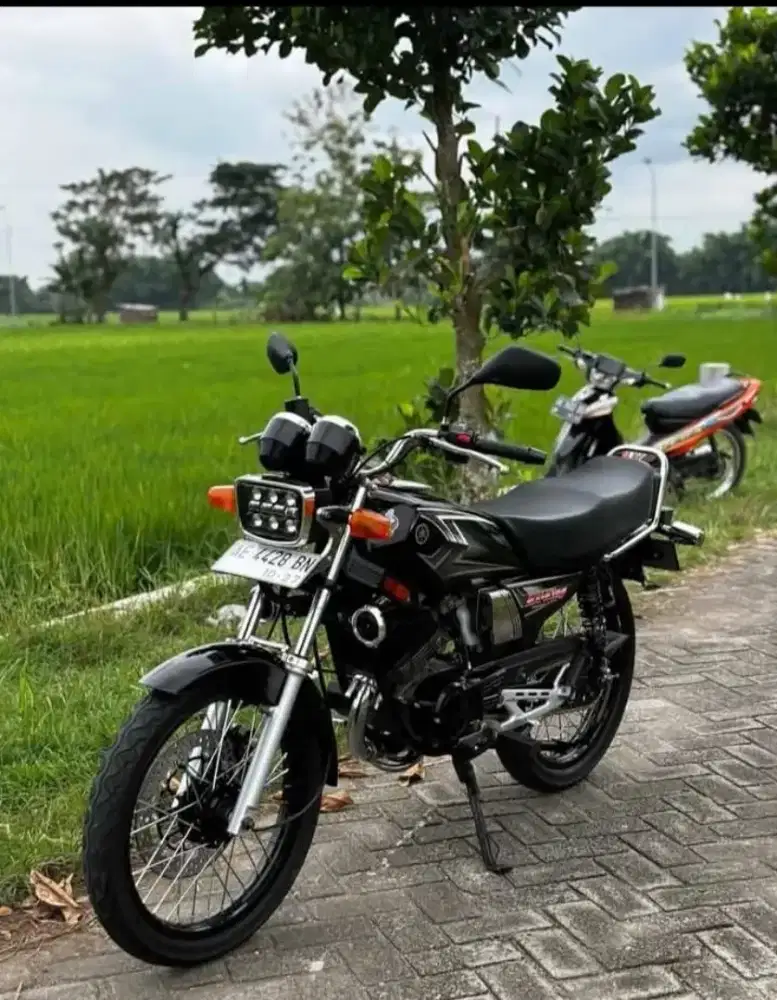 YAMAHA RX KING THN 2004 ASLI WARNA HITAM