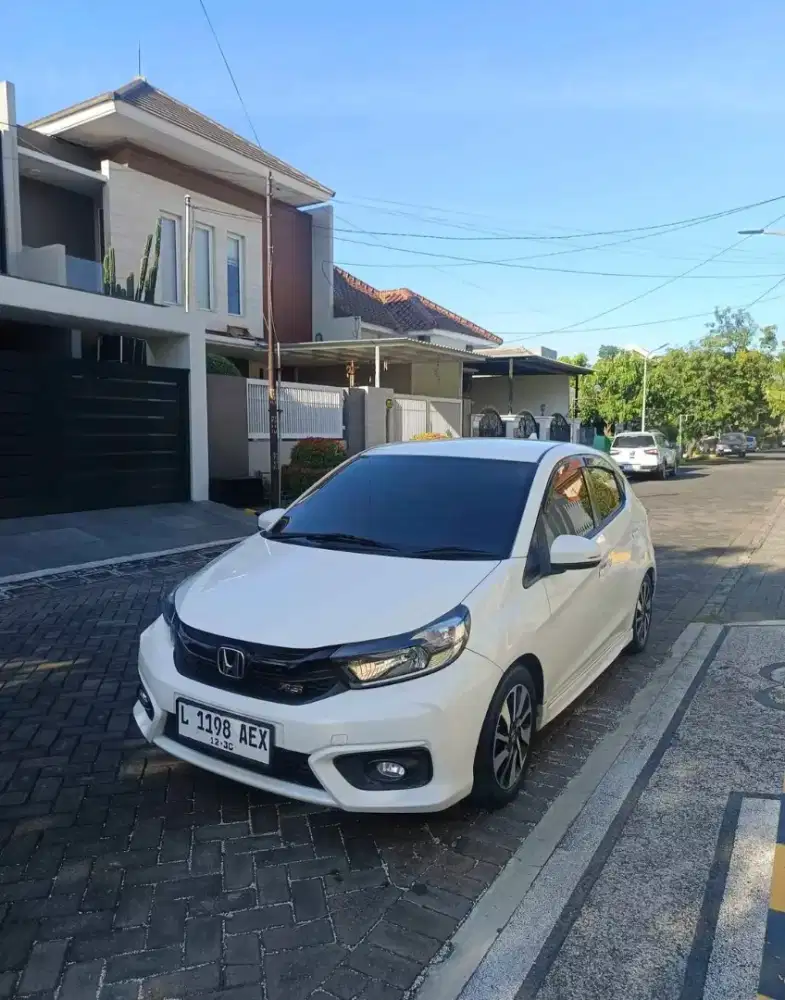 BRIO RS 2020 PUTIH FAVORIT