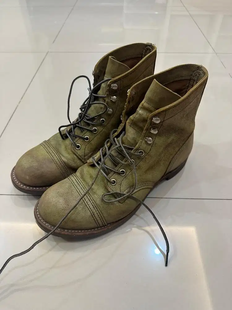 Sepatu Iron Ranger Red Wing 8083