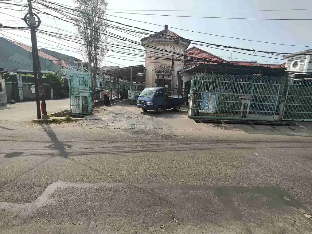 Dijual Rumah Bisa tempat usaha di Pinggir jalan dalam komplek Galaxi Bekasi Selatan
Bebas Banjir