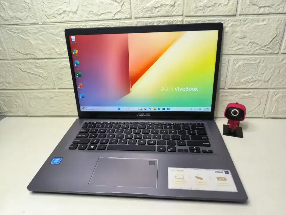 Laptop ASUS VIVOBOOK SUPERSLIM SSD256GB COCOK BUAT SEKOLAH&KANTORAN
