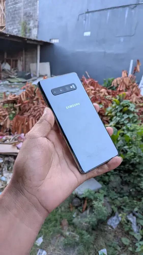 samaung s10+ ram 12/1tb intere wetlis ime paten jamin hp cas saja