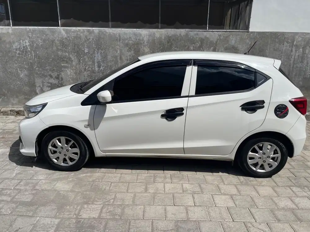 Honda Brio Matic White
