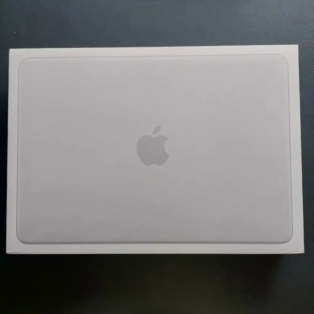 MACBOOK NEO 13 INCH SILVER 8/256GB GARANSI RESMI