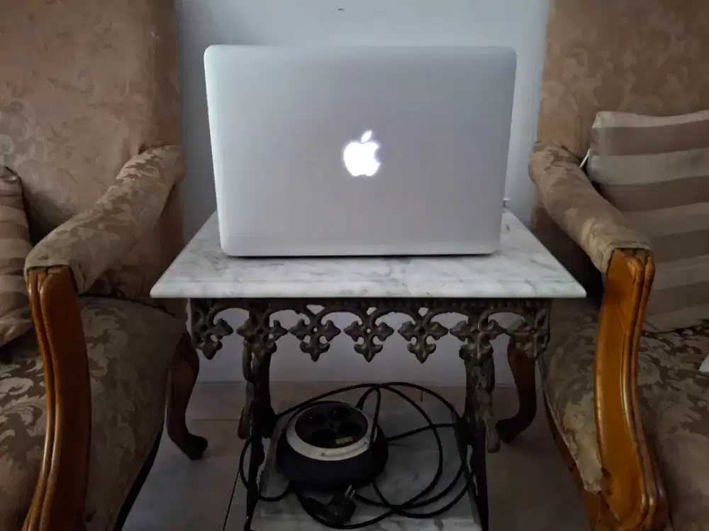 Macbook Air 2017 i5 8/128 ibox