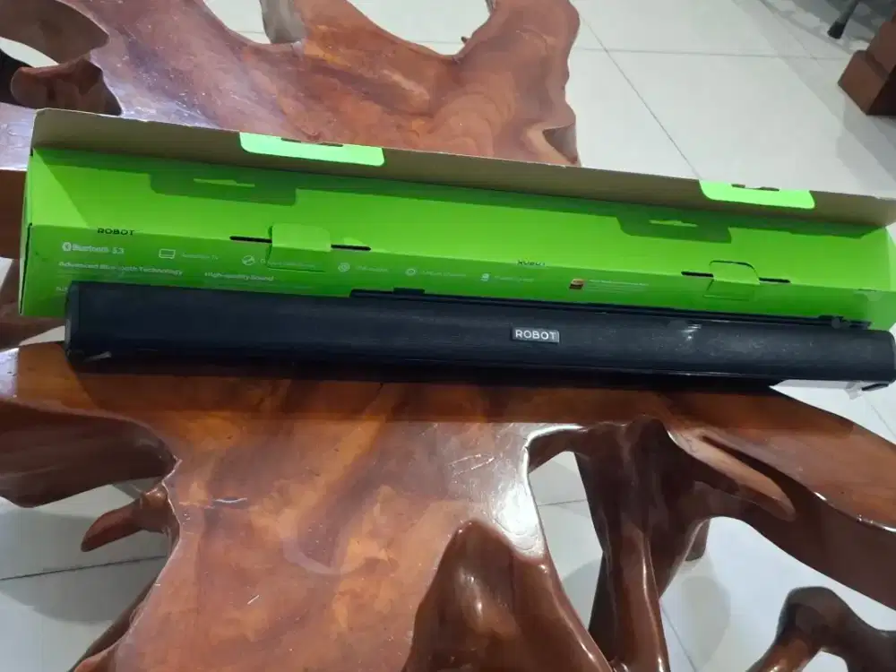 Sound bar robot seperti baru