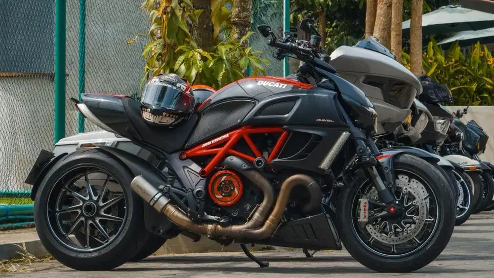 Ducati Diavel Carbon 2013