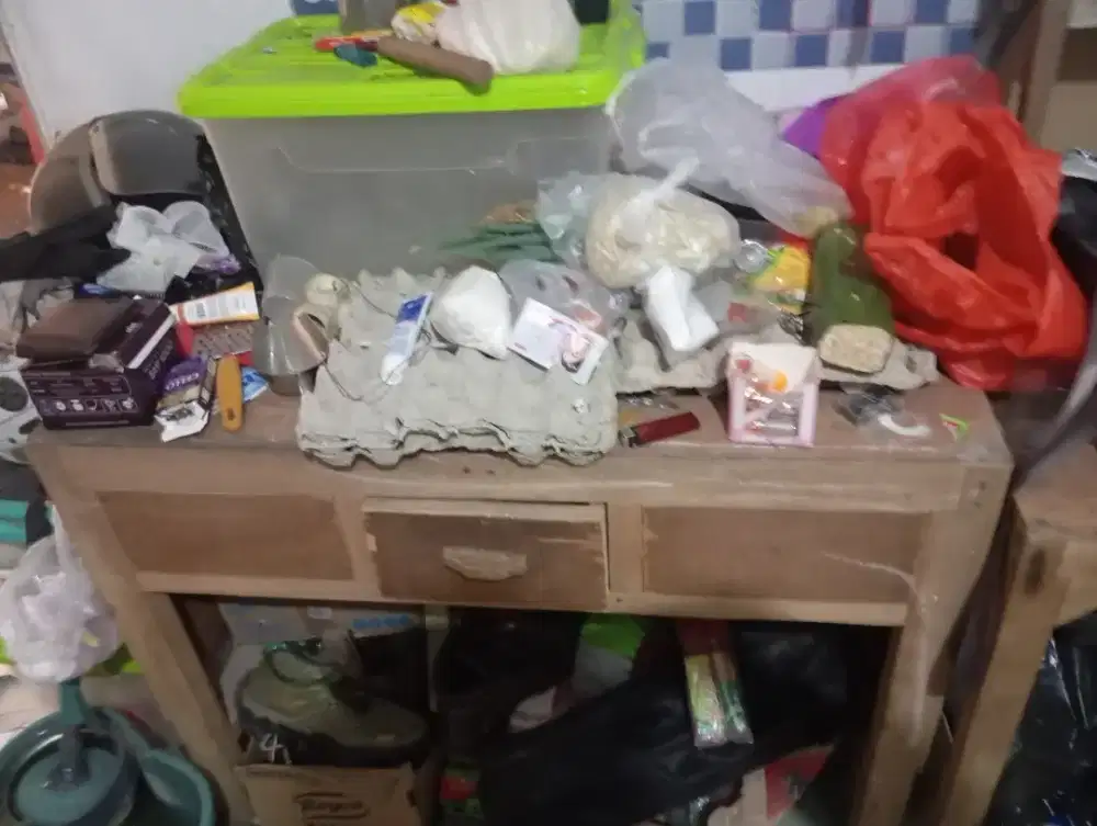 Jual 2 meja edisi pindahan