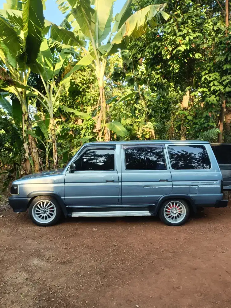 Kijang lgx grand extra 1,8 long