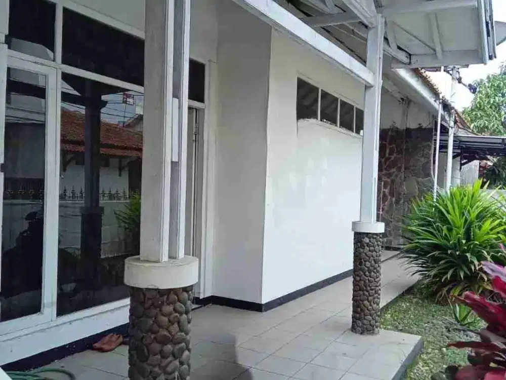 TERMURAH !!! HARGA NET !!!
RUMAH SIAP HUNI DI KOMPLEK PHARMINDO, CIMAHI SELATAN