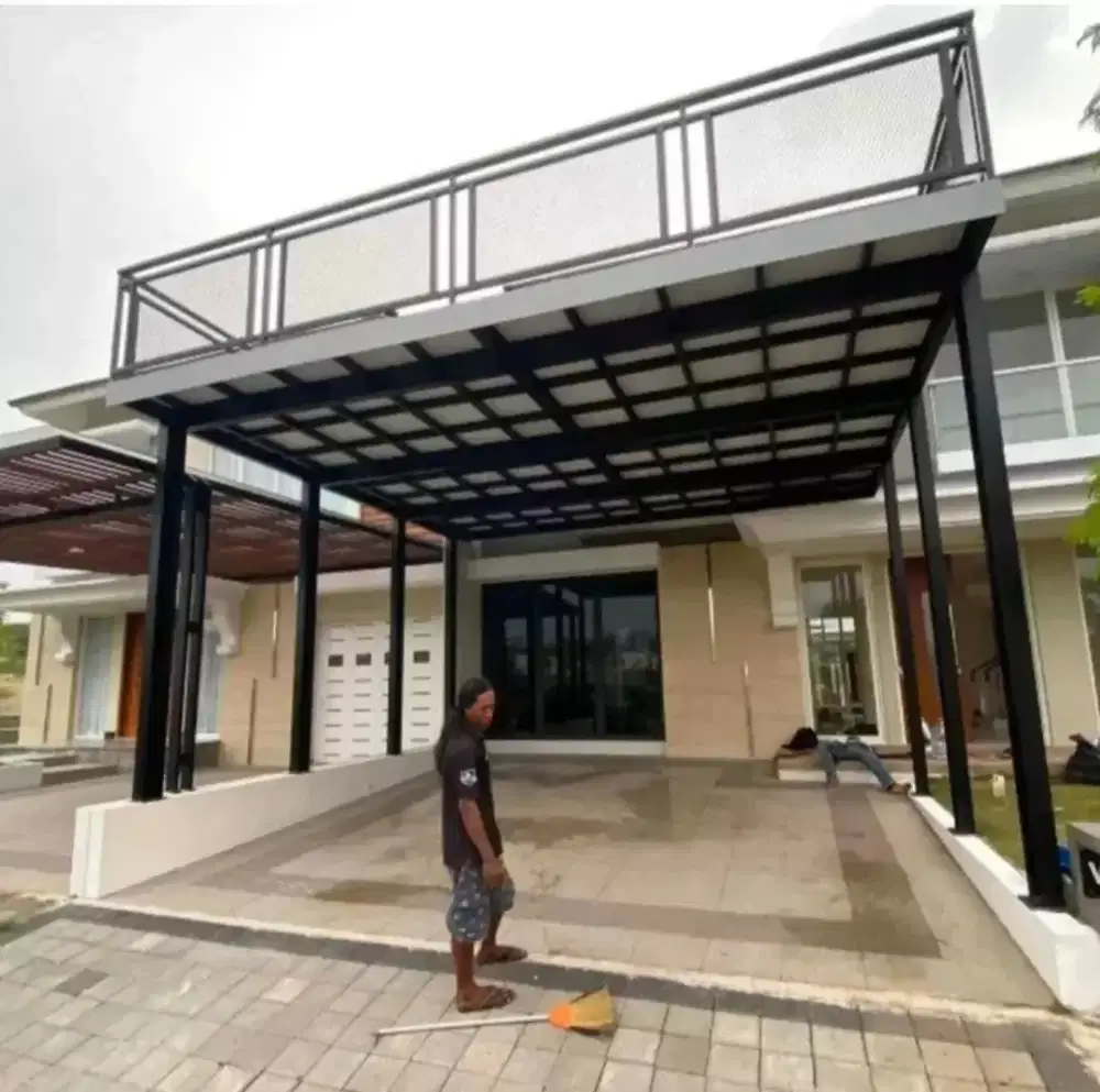 Mezzanine outdoor