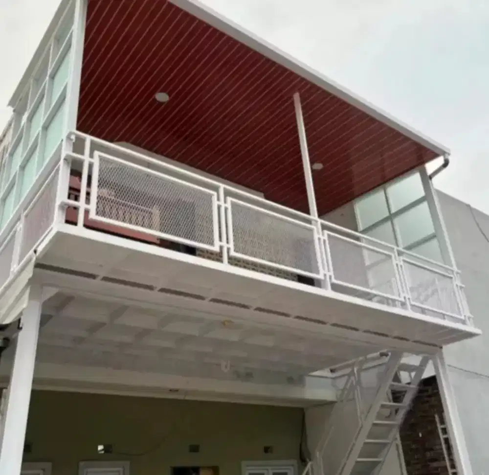 Mezzanine outdoor