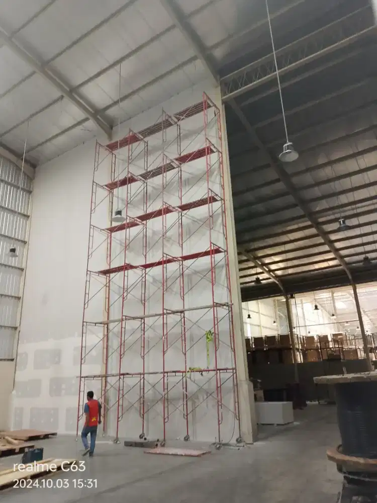 Pasang plafond gypsum, plafond pvc dan partisi dinding