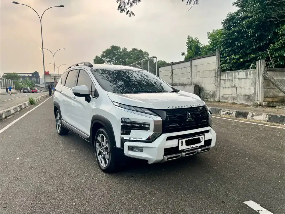 Mitsubishi Xpander Cross Premium Package 2023 - Harga Cash