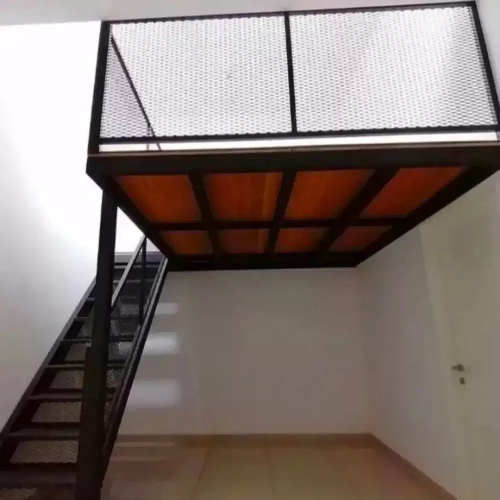 Mezzanine indoor