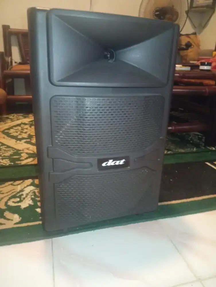 Speaker Aktif DAT