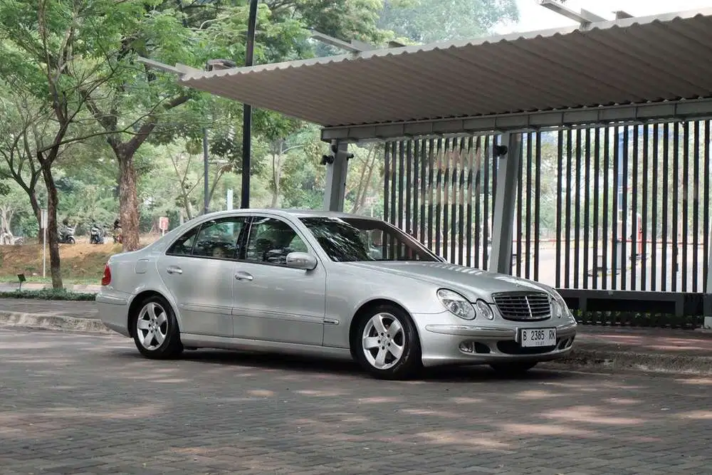 Mercedes-Benz W211 E200 Kompressor