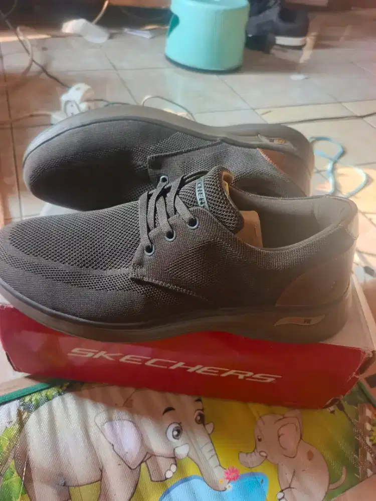 Skechers size 46 cakep