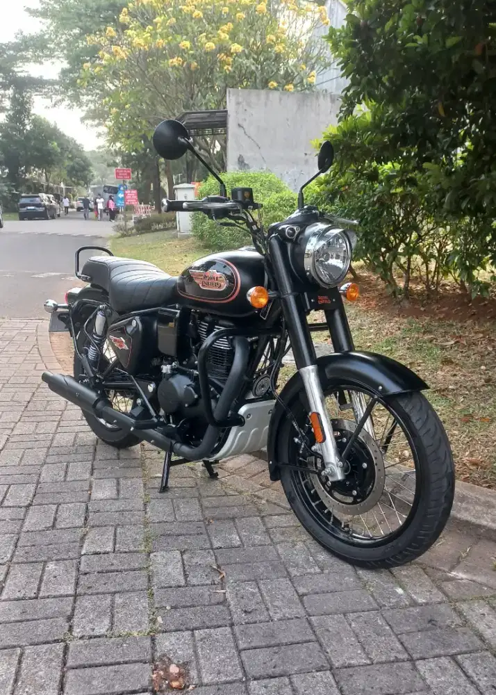 Royal enfield reborn bullet 350 ABS