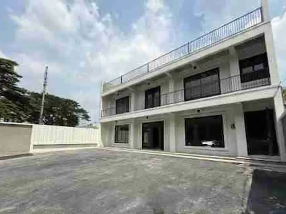 Disewakan Gedung 3lt Raya Antasari Cilandak Parkir 17 Mobil