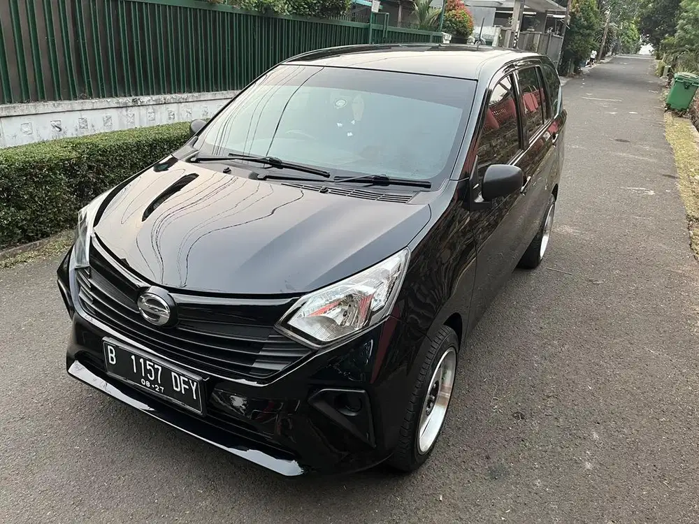 Sigra D tangan pertama dari baru.