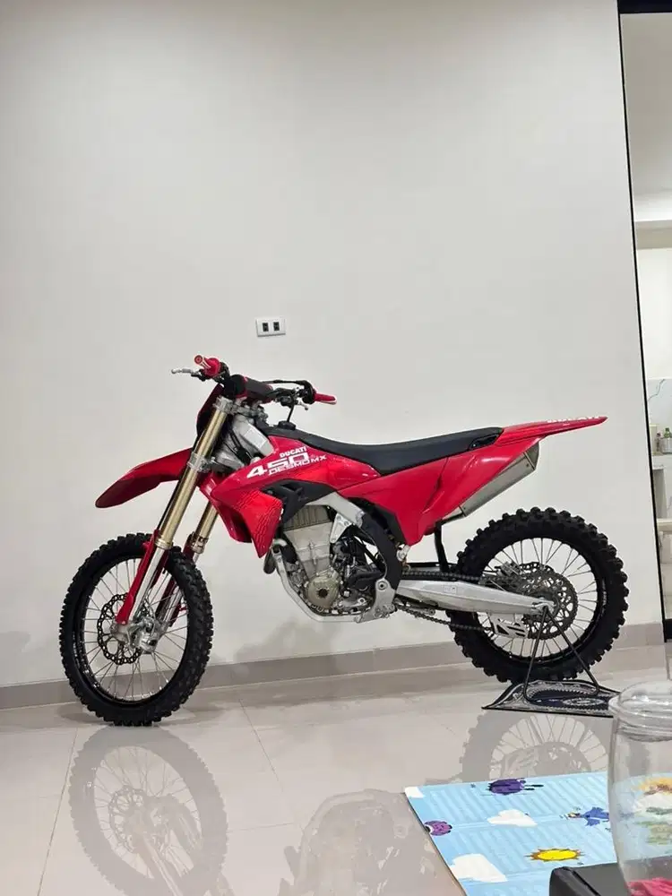 Ducati desmo 450 MX