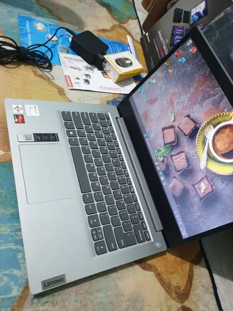 Laptop lenovo slim 3 mewah