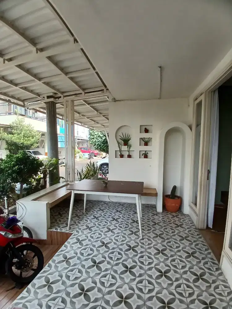 Rumah Puri Beta 2 Cluster Kiara Payung Barat, Dekat Halte Transjakarta