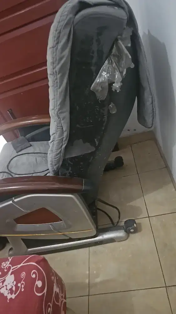 Nugas best dan kursi pijat bekas